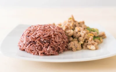 Perbandingan Kalori Nasi Putih dan Nasi Merah, Mana yang Lebih Sehat?