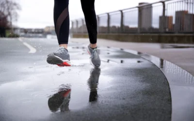 7 Tips Olahraga Saat Musim Hujan agar Tetap Bugar dan Nggak Malas Gerak 